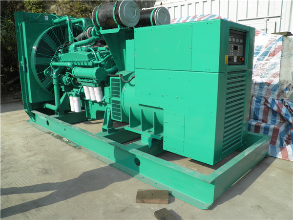 岳普湖出租发电机 发电机组厂家:柴油发电机组的控制屏的作用是什么?